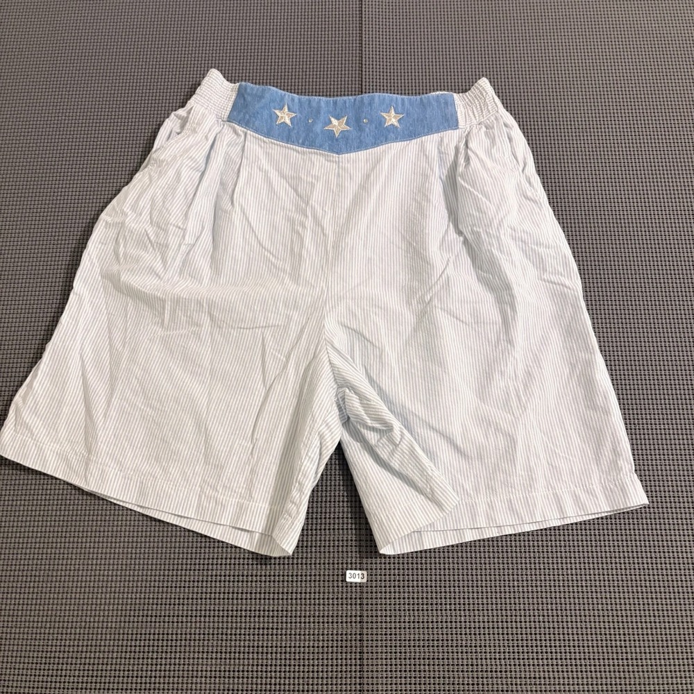 Saint Germain Petite Womens Large Blue White Seersucker Star Shorts SKU 3013